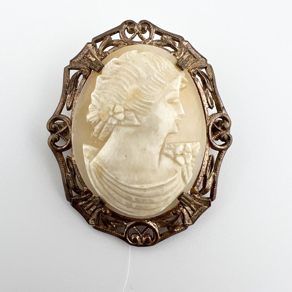 Gorgeous Antique Shell Cameo Brooch Signed By Artist